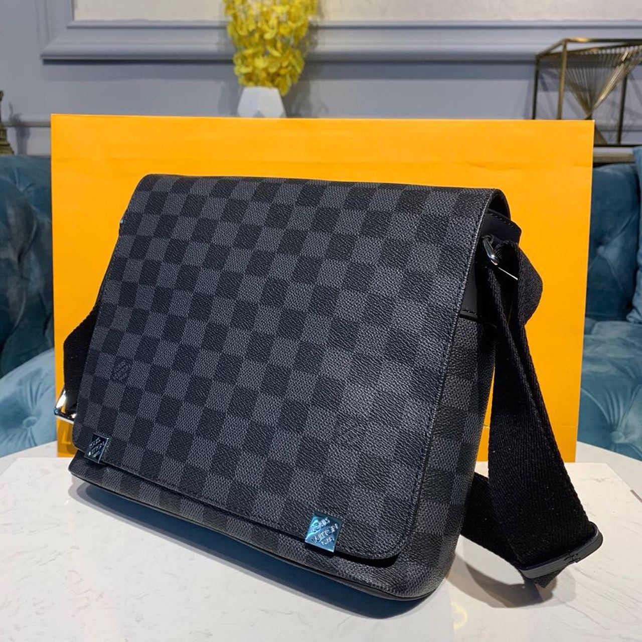 LV GLAMIstrict PM Damier Graphite Canvas For Men, Bags, Shoulder And Crossbody Bags 9.8in/25cm LV N41028
