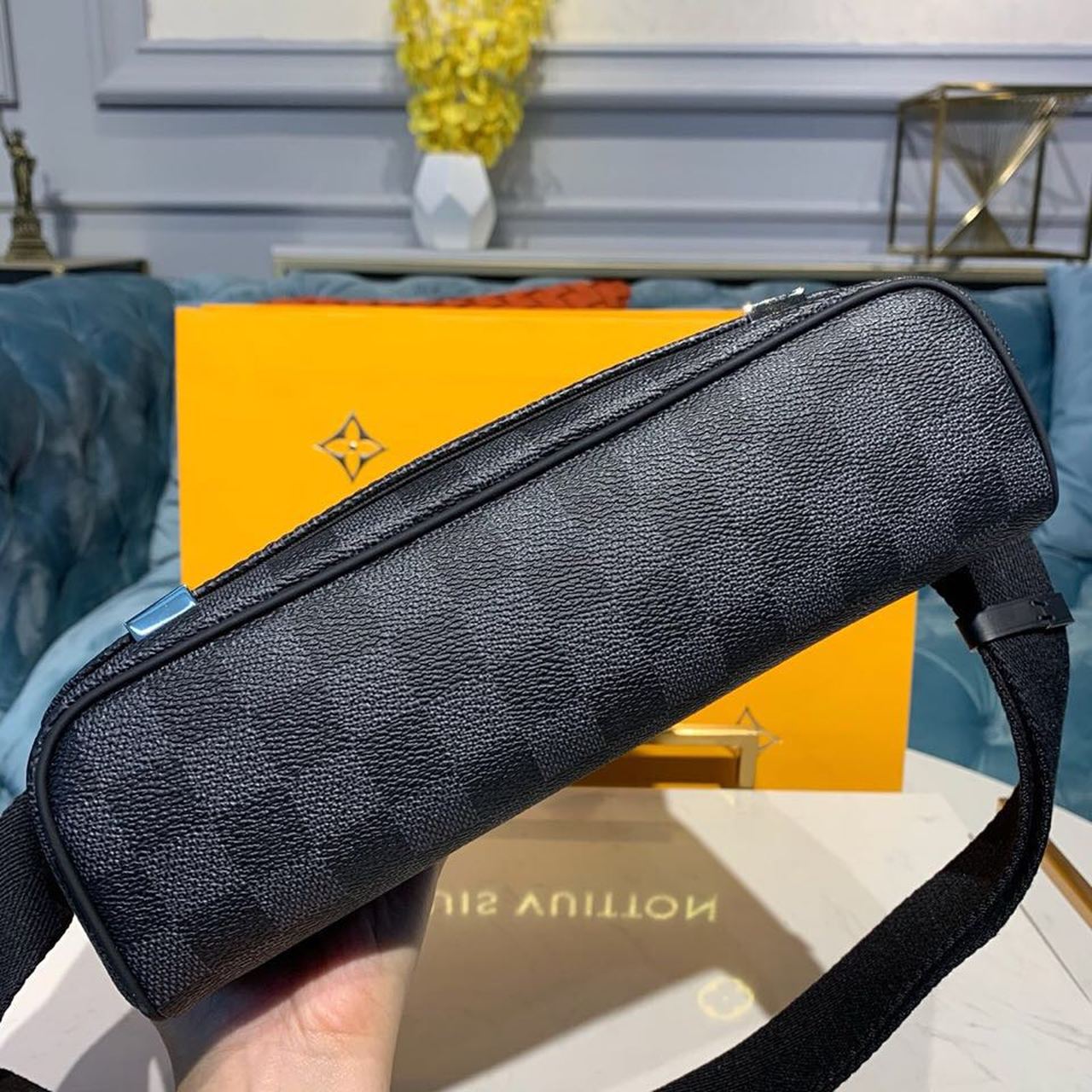 LV GLAMIstrict PM Damier Graphite Canvas For Men, Bags, Shoulder And Crossbody Bags 9.8in/25cm LV N41028
