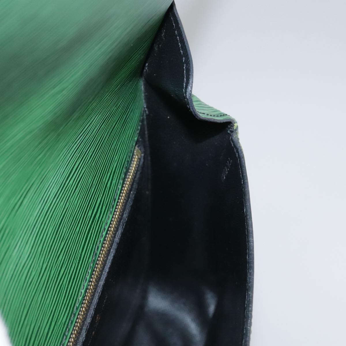 LOUIS VUITTON Epi Saint Cloud GM Shoulder Bag Green M52194 LV 101706