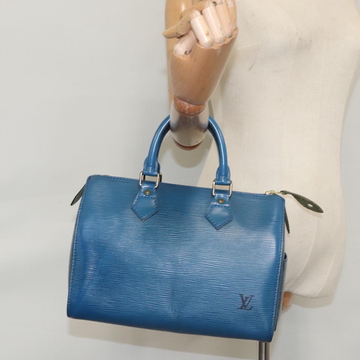 LOUIS VUITTON Epi Speedy 25 Hand Bag Toledo Blue M43015 LV 101711