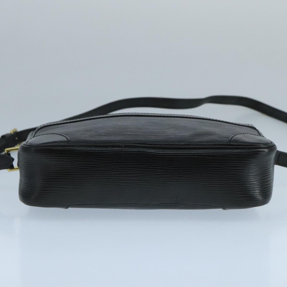 LOUIS VUITTON Epi Trocadero 23 Shoulder Bag Black M52302 LV 101714