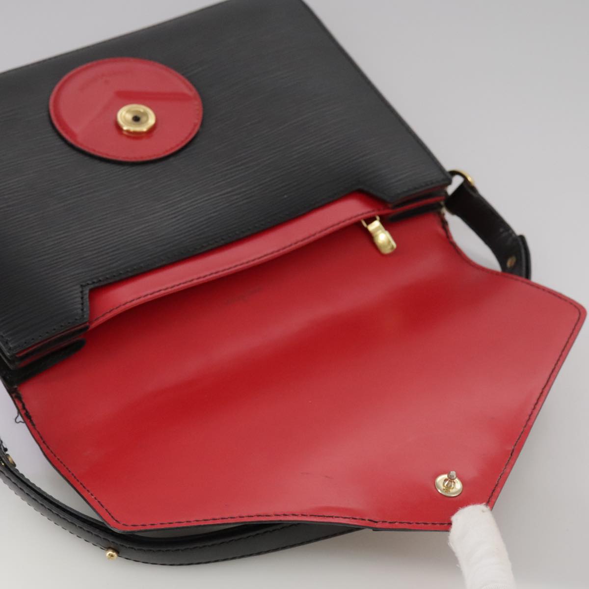 LOUIS VUITTON Epi Osh Shoulder Bag Black Red M52444 LV 101738