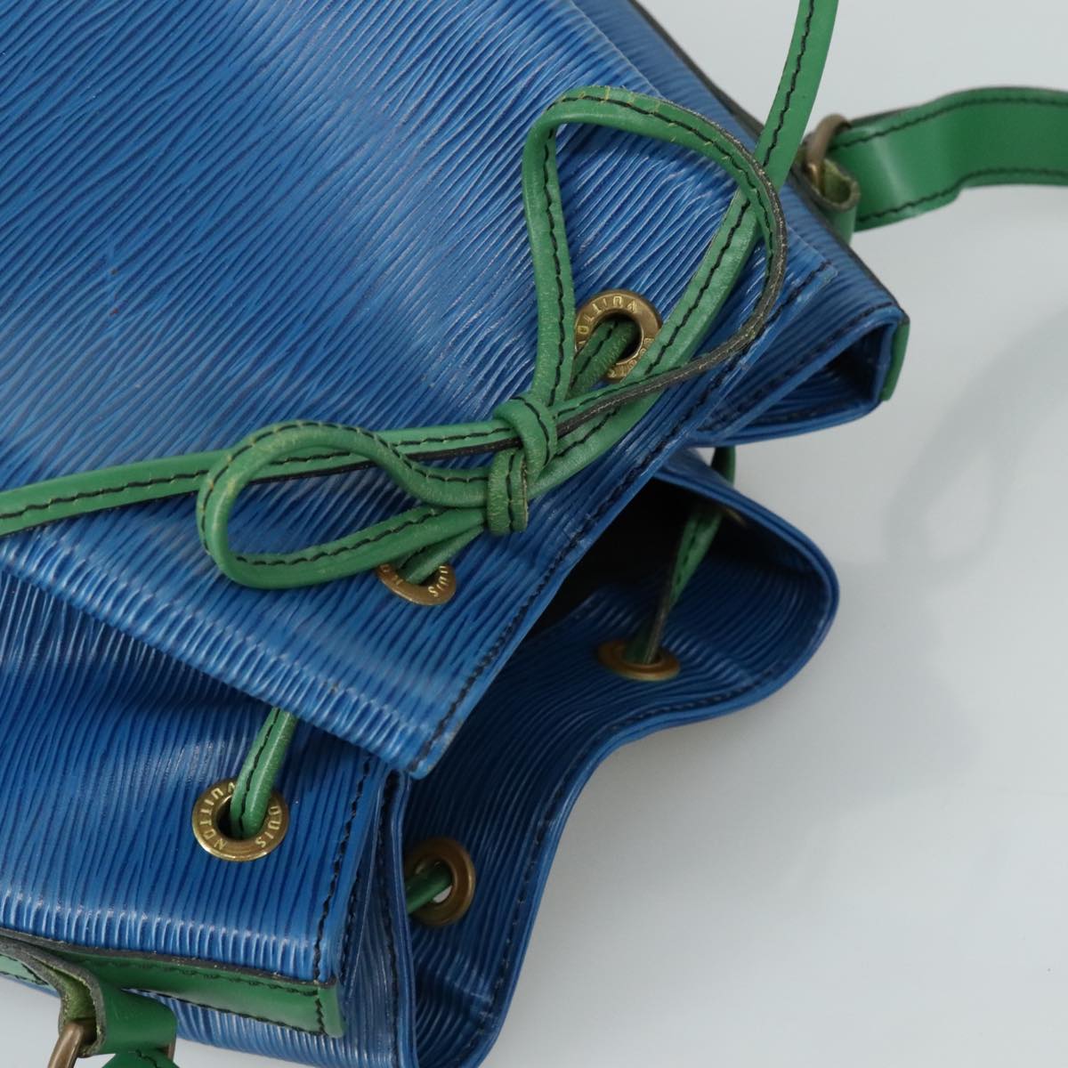 LOUIS VUITTON Epi Noe Shoulder Bag Bicolor Green Blue M44044 LV 101746