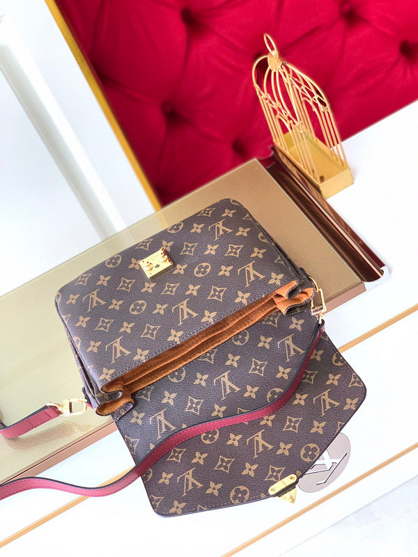 LOV2 Bags - Luxurious Bags  2640