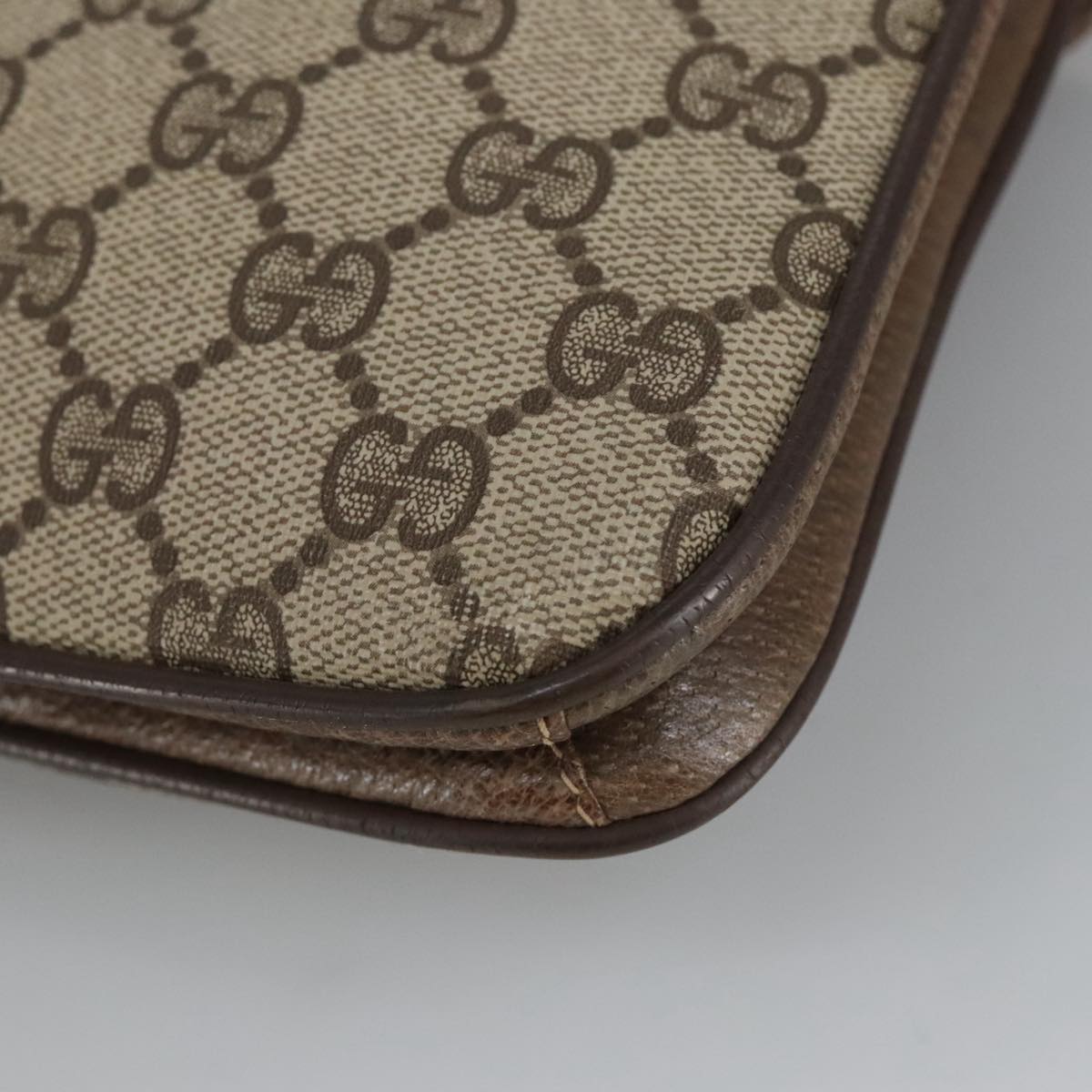 GUCCI GG Supreme Shoulder Bag PVC Beige Gold 102052