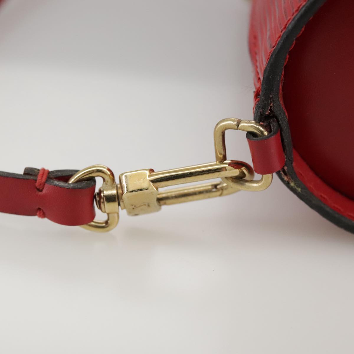 LOUIS VUITTON Epi Soufflot Pouch Accessory Pouch Red LV 102779