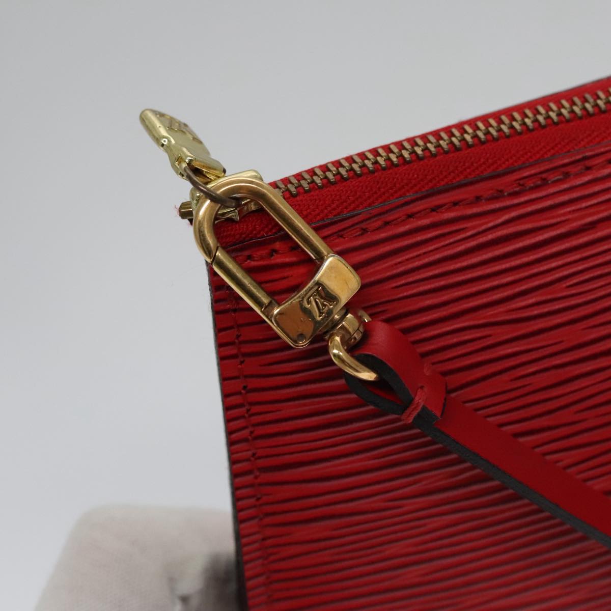 LOUIS VUITTON Epi Pochette Accessoires Accessory Pouch Red M52987 102890