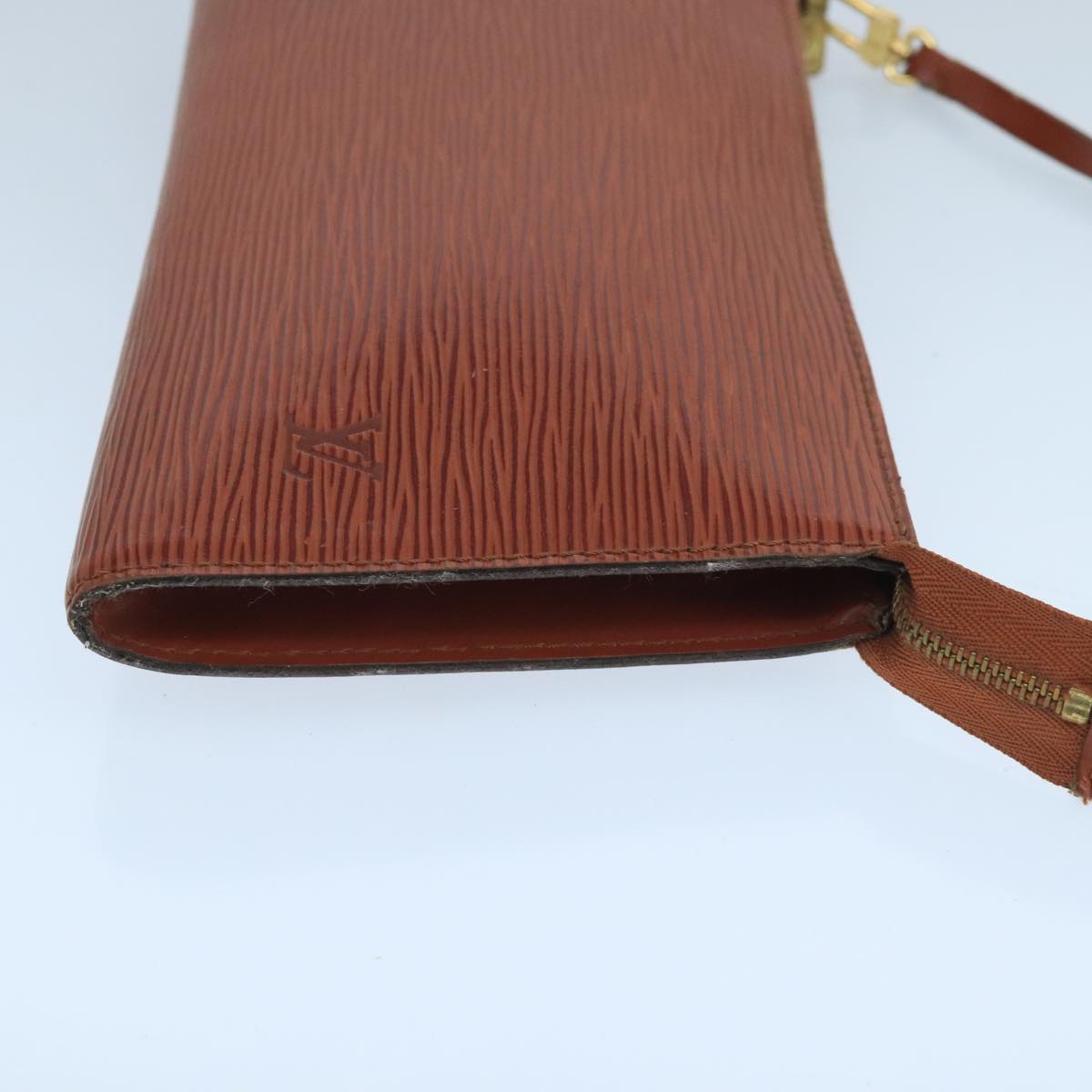 LOUIS VUITTON Epi Pochette Accessoires Pouch Brown M52953 LV 103752