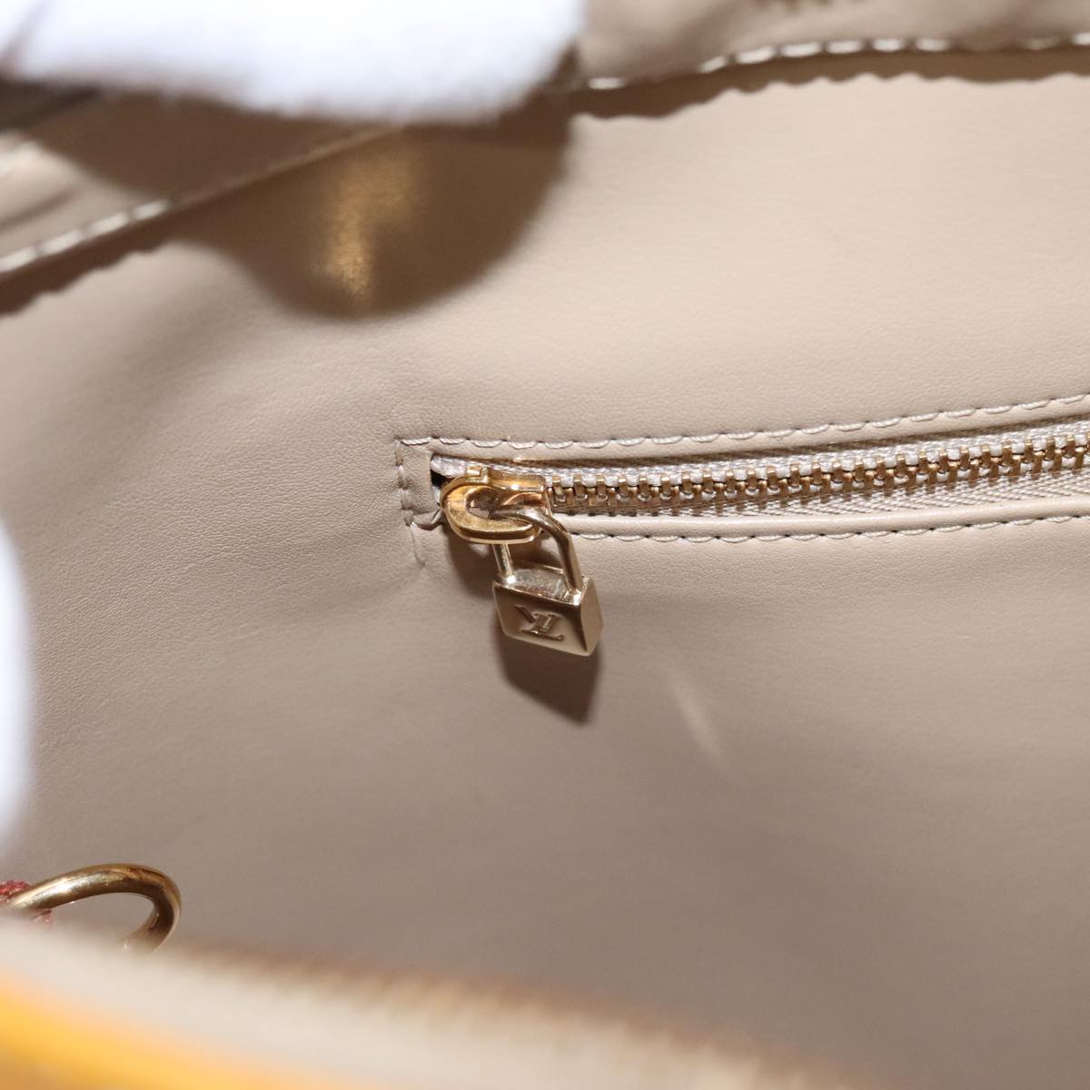 LOUIS VUITTON Monogram Vernis Houston Hand Bag Beige M91004 LV 103973