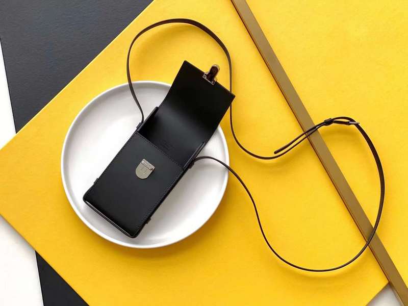 ELE - SLY Bags 016