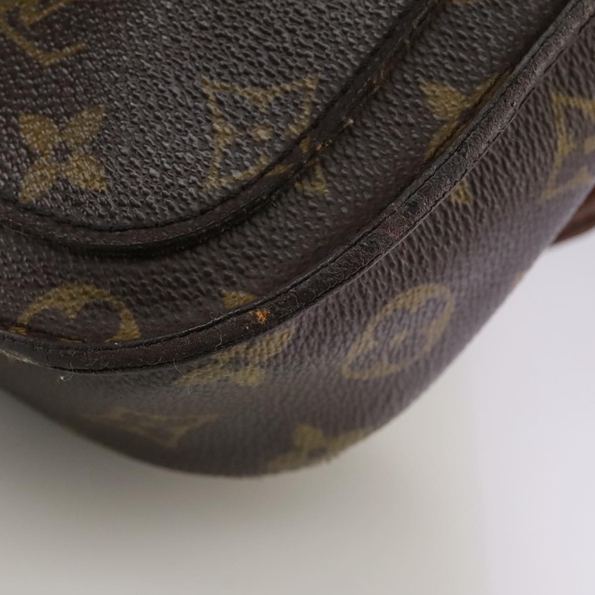 LOUIS VUITTON Monogram Saint Cloud MM Shoulder Bag M51243 LV 104008