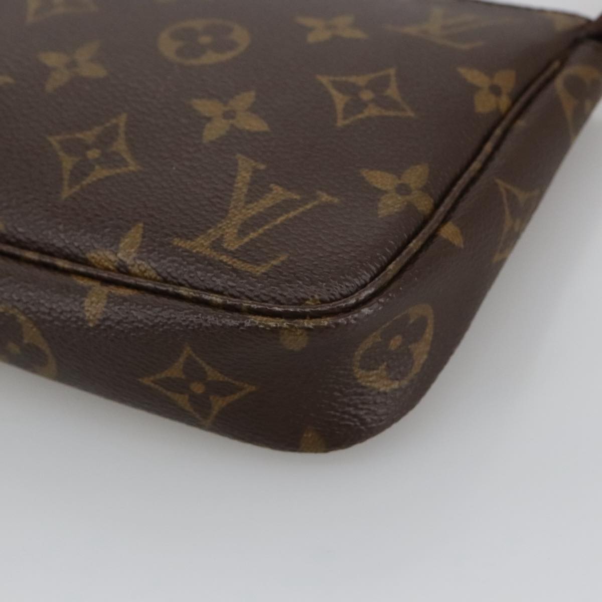 LOUIS VUITTON Monogram Pochette Accessoires Pouch M51980 LV 104009
