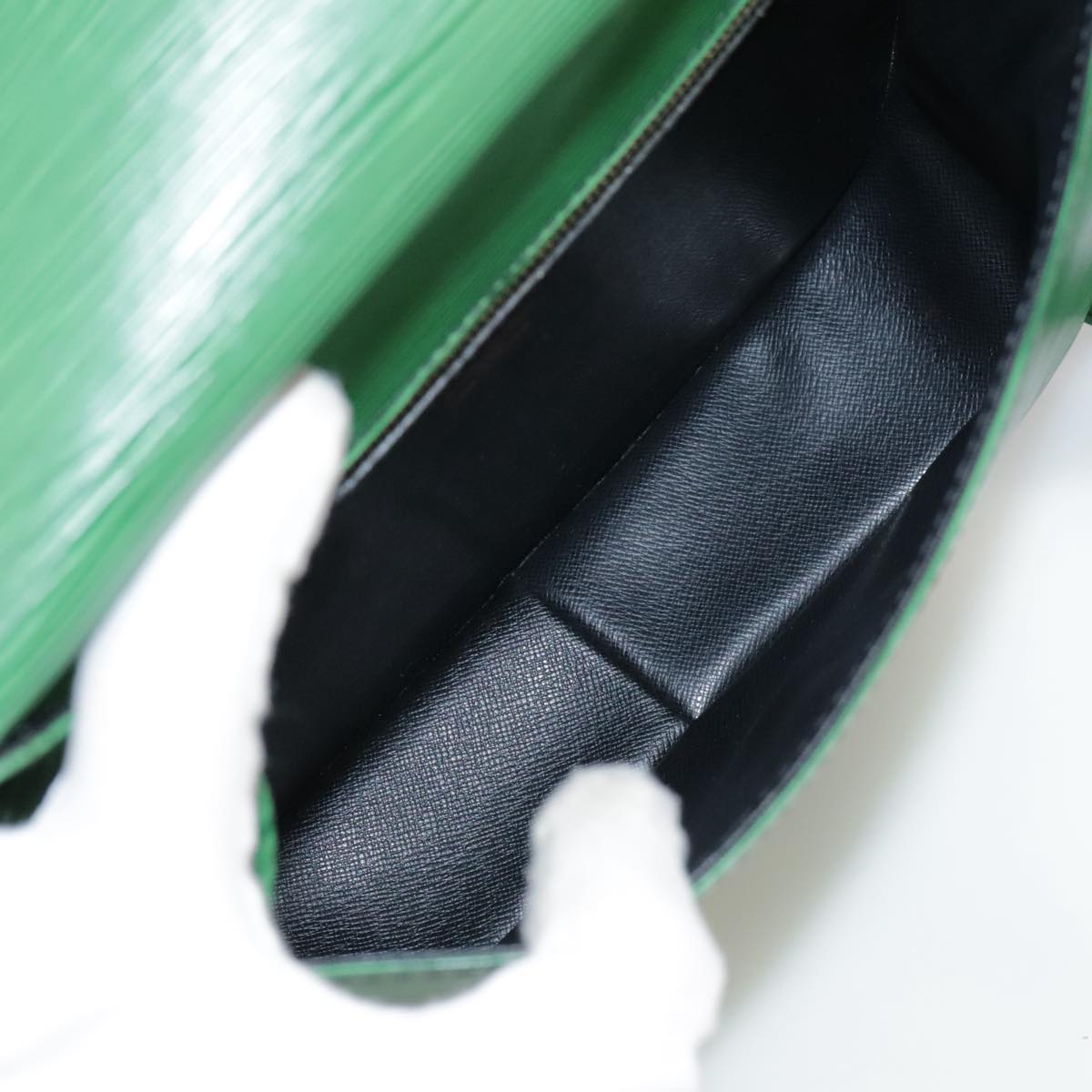 LOUIS VUITTON Epi Saint Cloud GM Shoulder Bag Green M52194 LV 104049