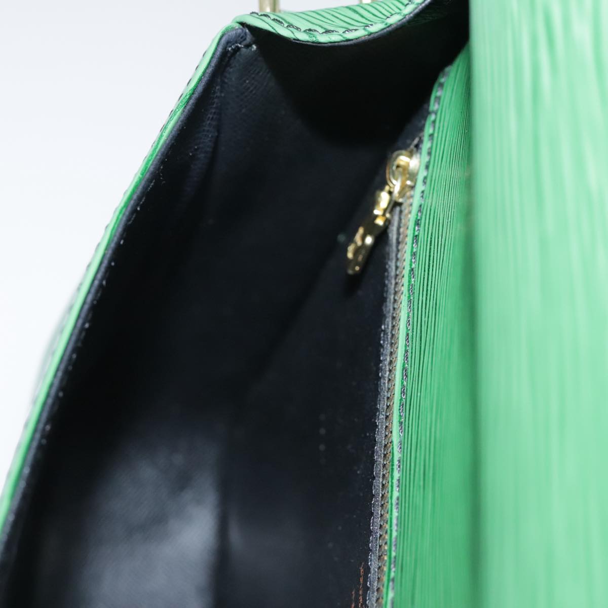 LOUIS VUITTON Epi Saint Cloud GM Shoulder Bag Green M52194 LV 104049