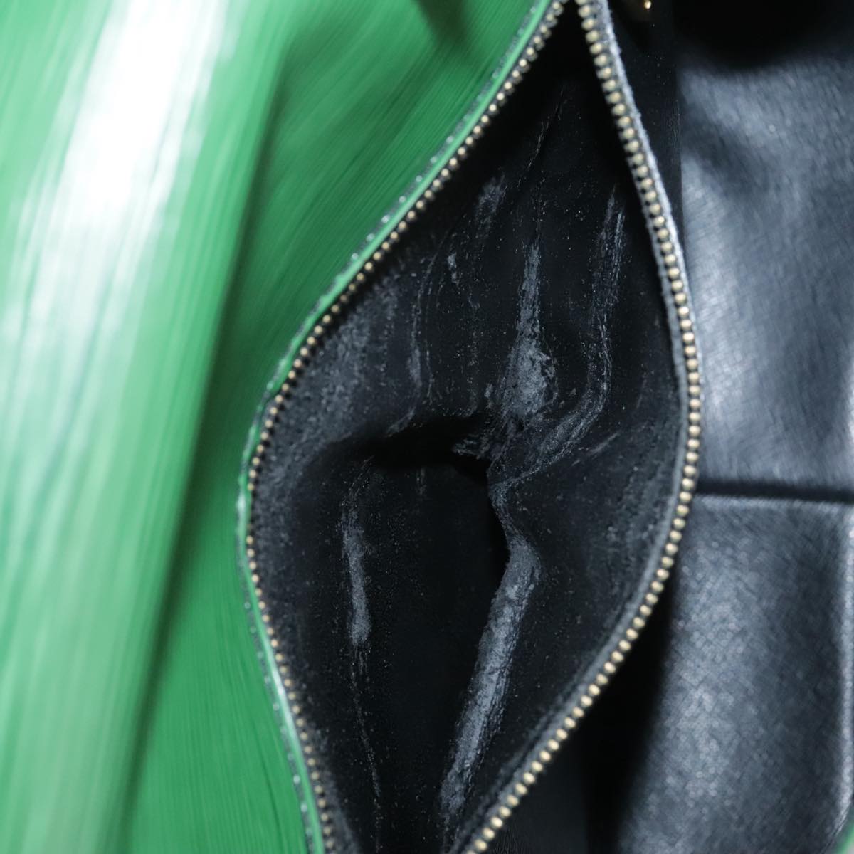 LOUIS VUITTON Epi Saint Cloud GM Shoulder Bag Green M52194 LV 104049