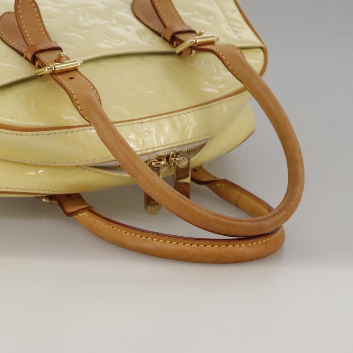 LOUIS VUITTON Monogram Vernis Summit Drive Hand Bag Perle M93514 LV 104052