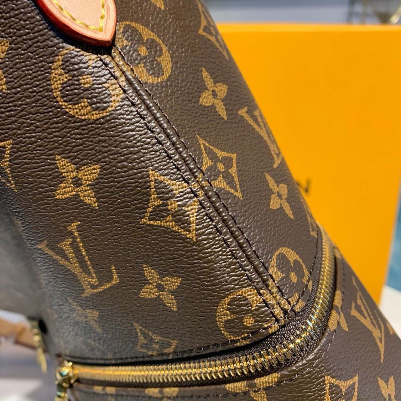 LV Melie Monogram Canvas For Women, WomenÃ¢â‚¬â„¢s Handbags, Shoulder Bags 16.5in/42cm LV M41544