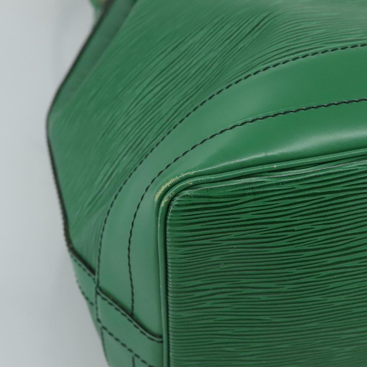 LOUIS VUITTON Epi Noe Shoulder Bag Green M44004 LV 104236