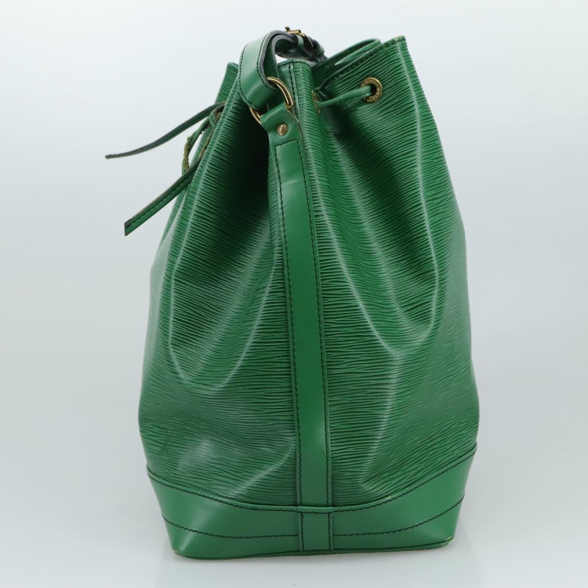 LOUIS VUITTON Epi Noe Shoulder Bag Green M44004 LV 104236