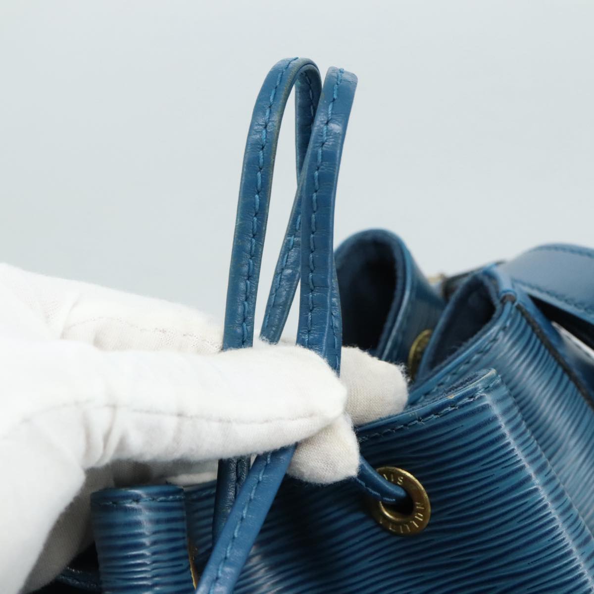 LOUIS VUITTON Epi Noe Shoulder Bag Toledo Blue M44005 LV 104237