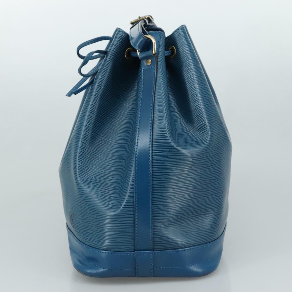 LOUIS VUITTON Epi Noe Shoulder Bag Toledo Blue M44005 LV 104237