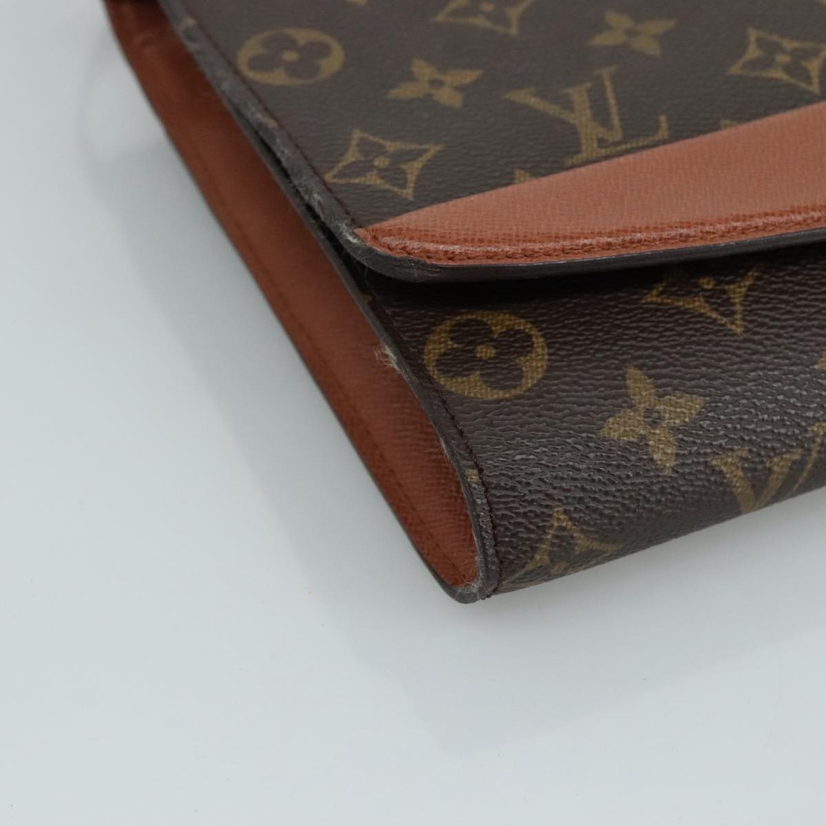 LOUIS VUITTON Monogram Bordeaux 27 Shoulder Bag M51797 LV 104269