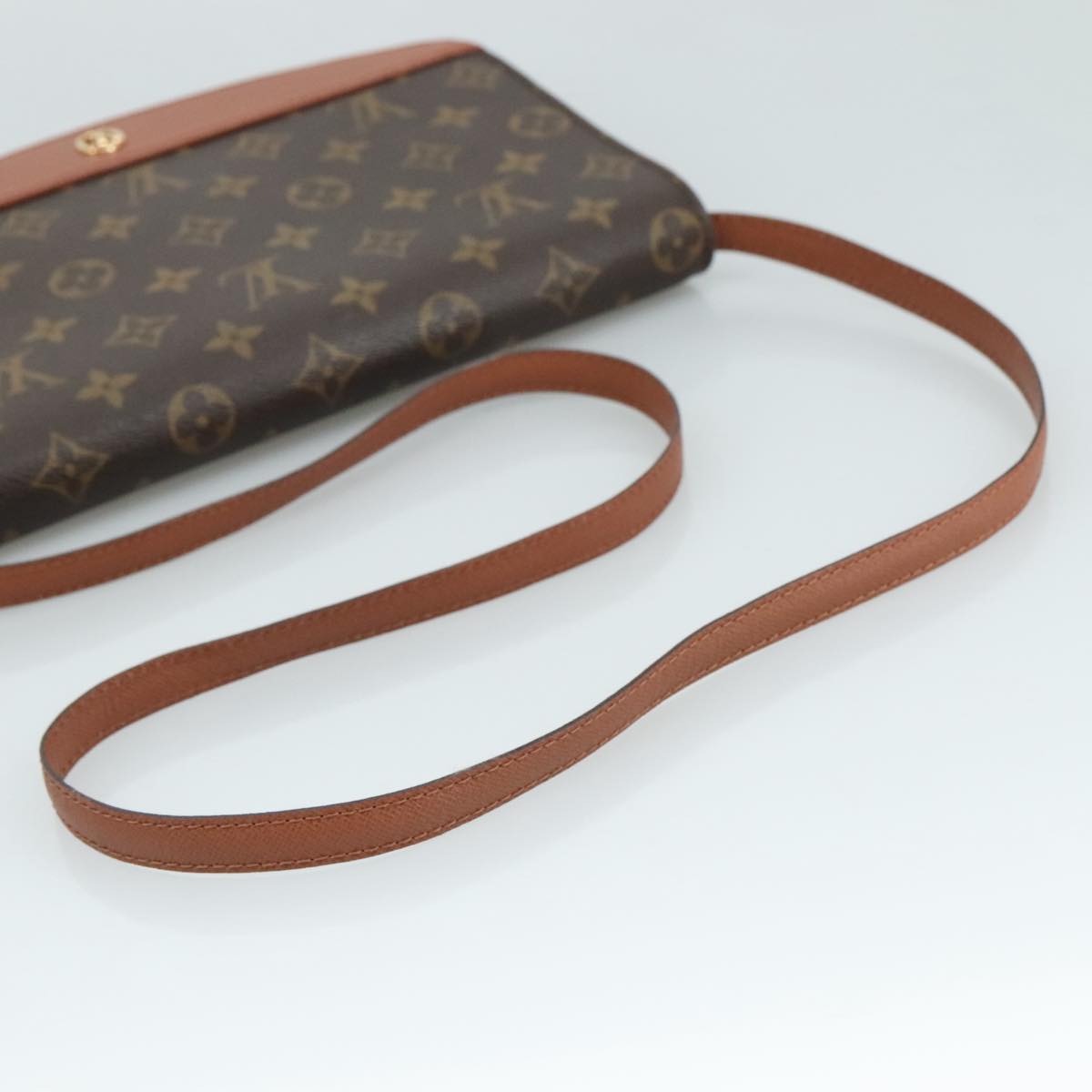 LOUIS VUITTON Monogram Bordeaux 27 Shoulder Bag M51797 LV 104269