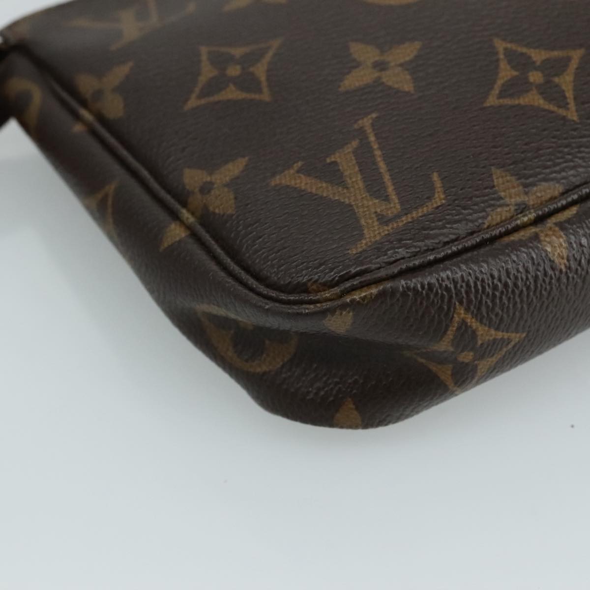 LOUIS VUITTON Monogram Pochette Accessoires Pouch M51980 LV 104279