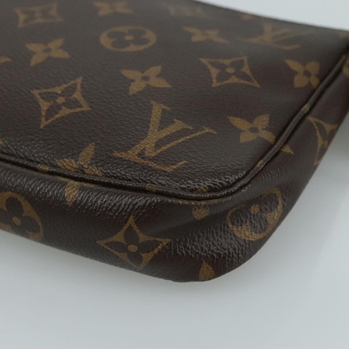 LOUIS VUITTON Monogram Pochette Accessoires Pouch M51980 LV 104279