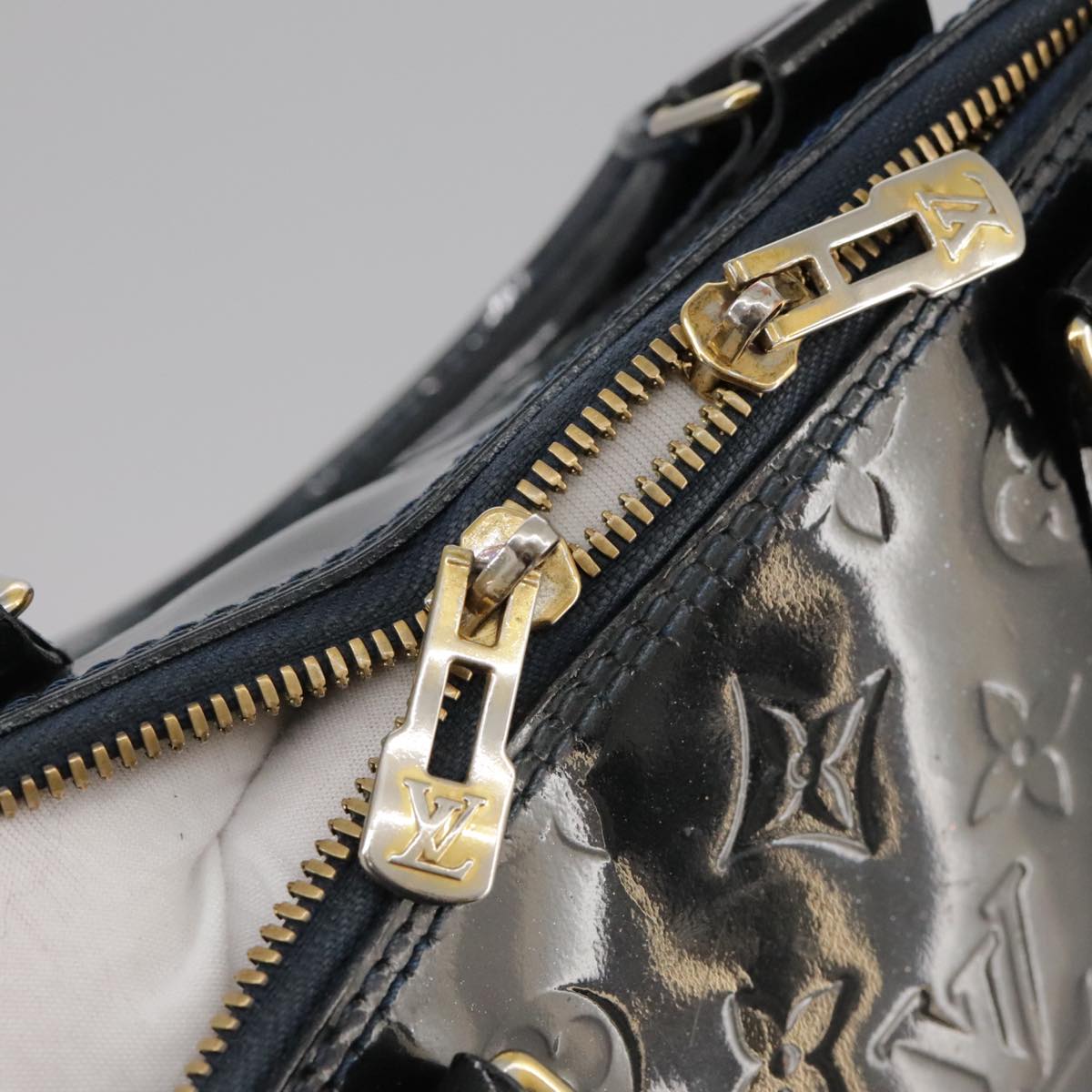 LOUIS VUITTON Monogram Vernis Alma PM Hand Bag Grand blue M90053 LV 104290