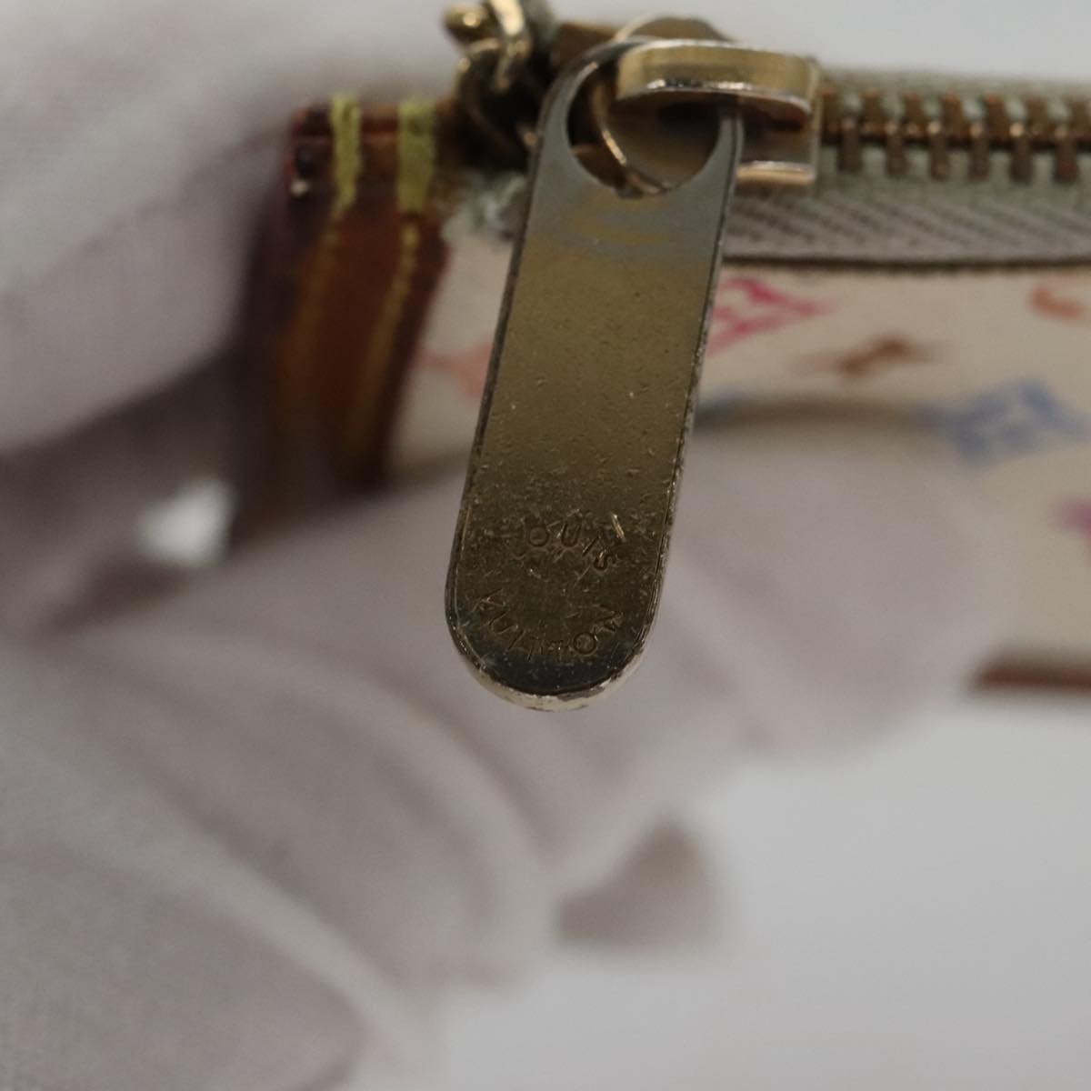 LOUIS VUITTON Multicolor Pochette Cles Coin Purse White M92655 LV 104299