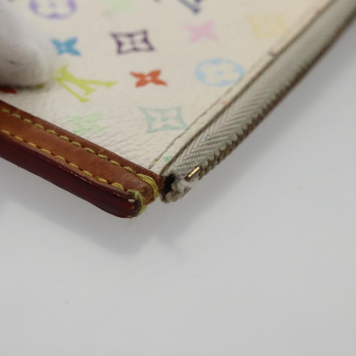 LOUIS VUITTON Multicolor Pochette Cles Coin Purse White M92655 LV 104299