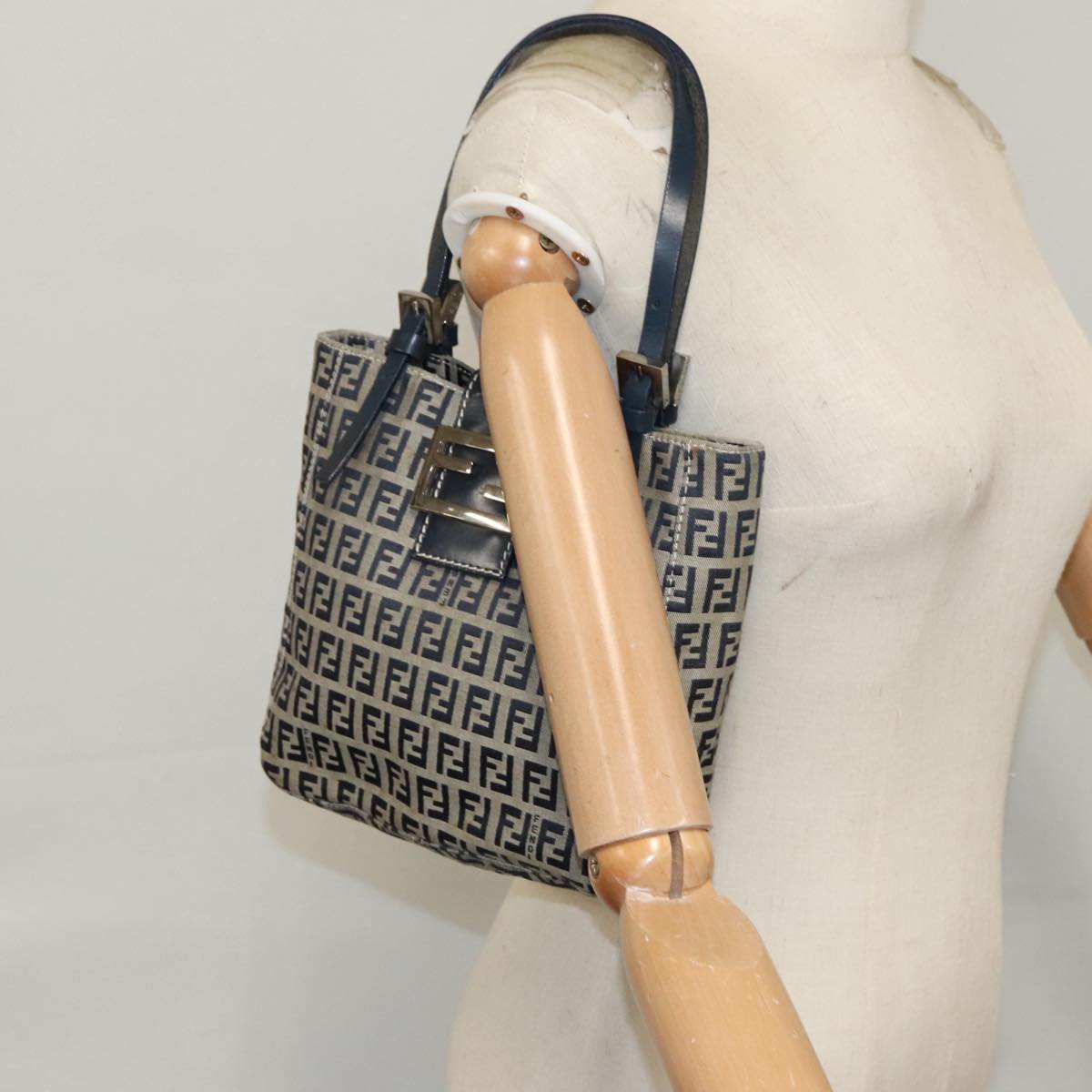FENDI Zucchino Canvas Hand Bag Navy 104306