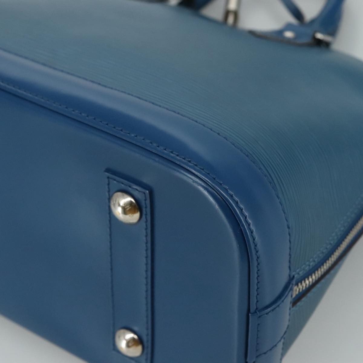 LOUIS VUITTON Epi Alma PM Hand Bag Blue Cyan M40624 LV 104323