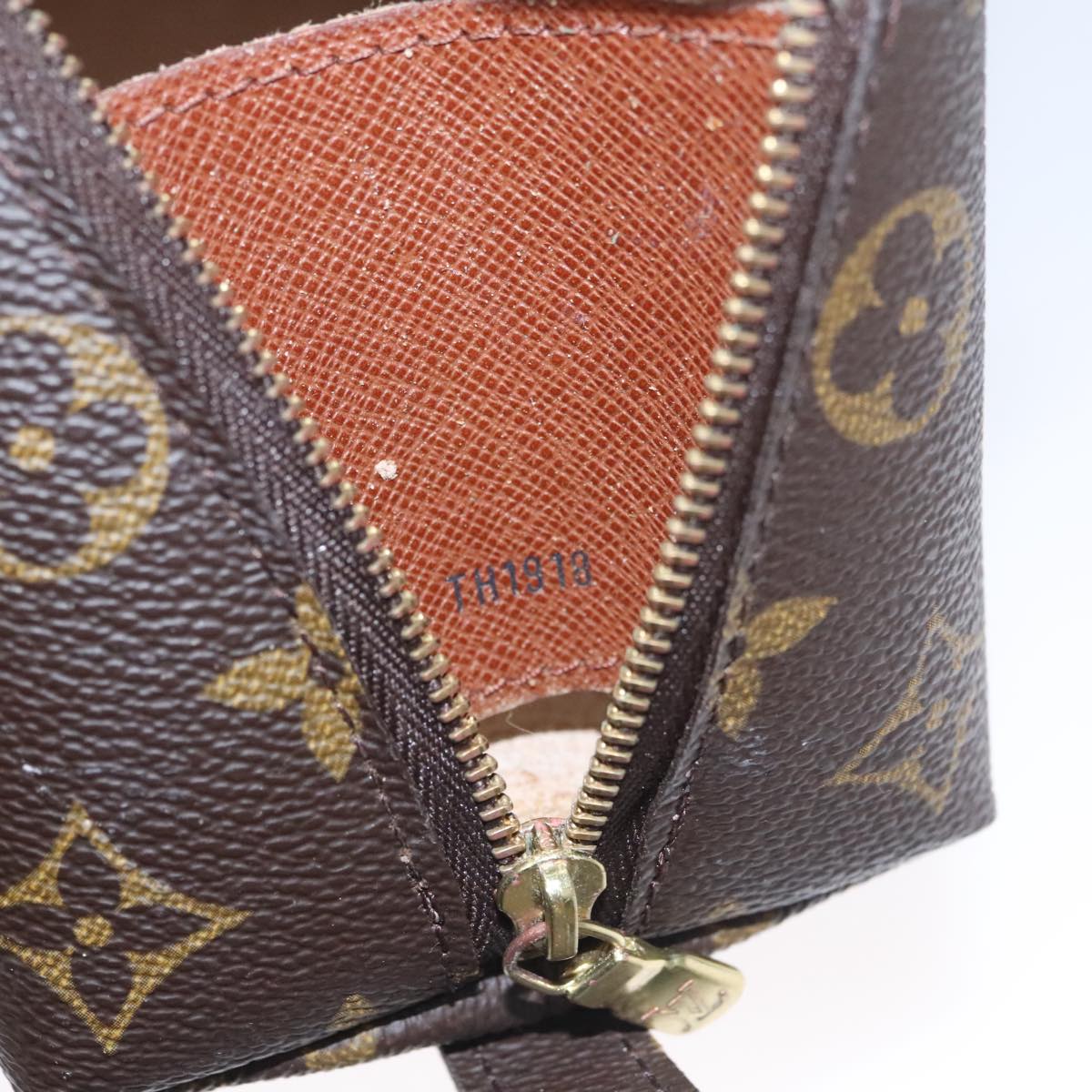 LOUIS VUITTON Monogram Trousse Demi Ronde Cosmetic Pouch M47520 LV 104341