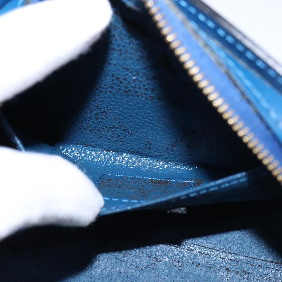 LOUIS VUITTON Epi Dauphine PM Pouch Blue M48445 LV 104349