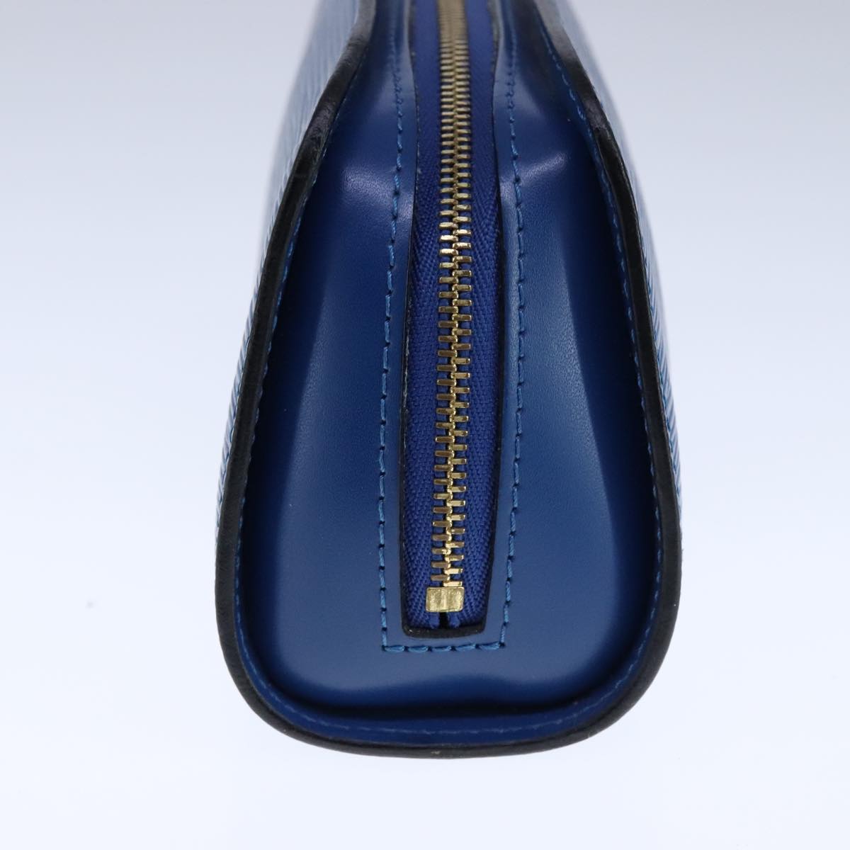 LOUIS VUITTON Epi Dauphine PM Pouch Blue M48445 LV 104349