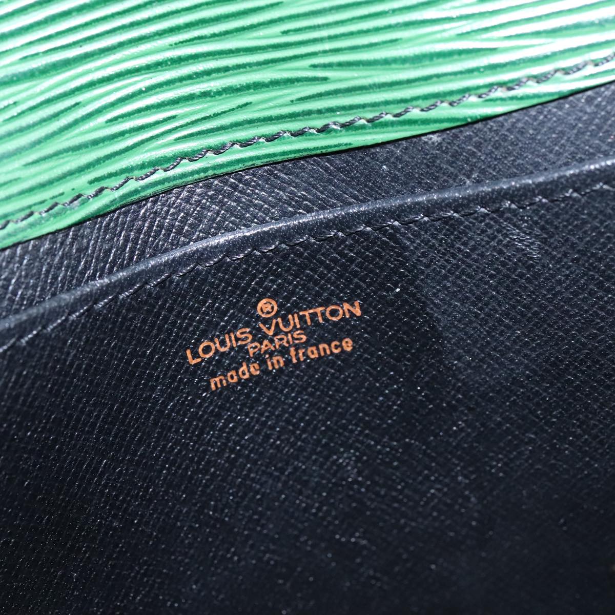LOUIS VUITTON Epi Art Deco Clutch Bag Green M52634 LV 104350
