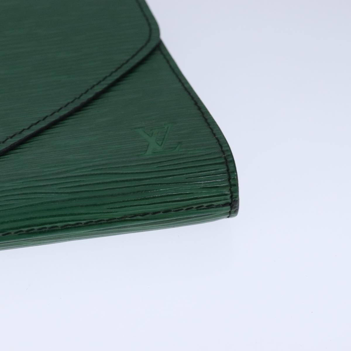 LOUIS VUITTON Epi Art Deco Clutch Bag Green M52634 LV 104350