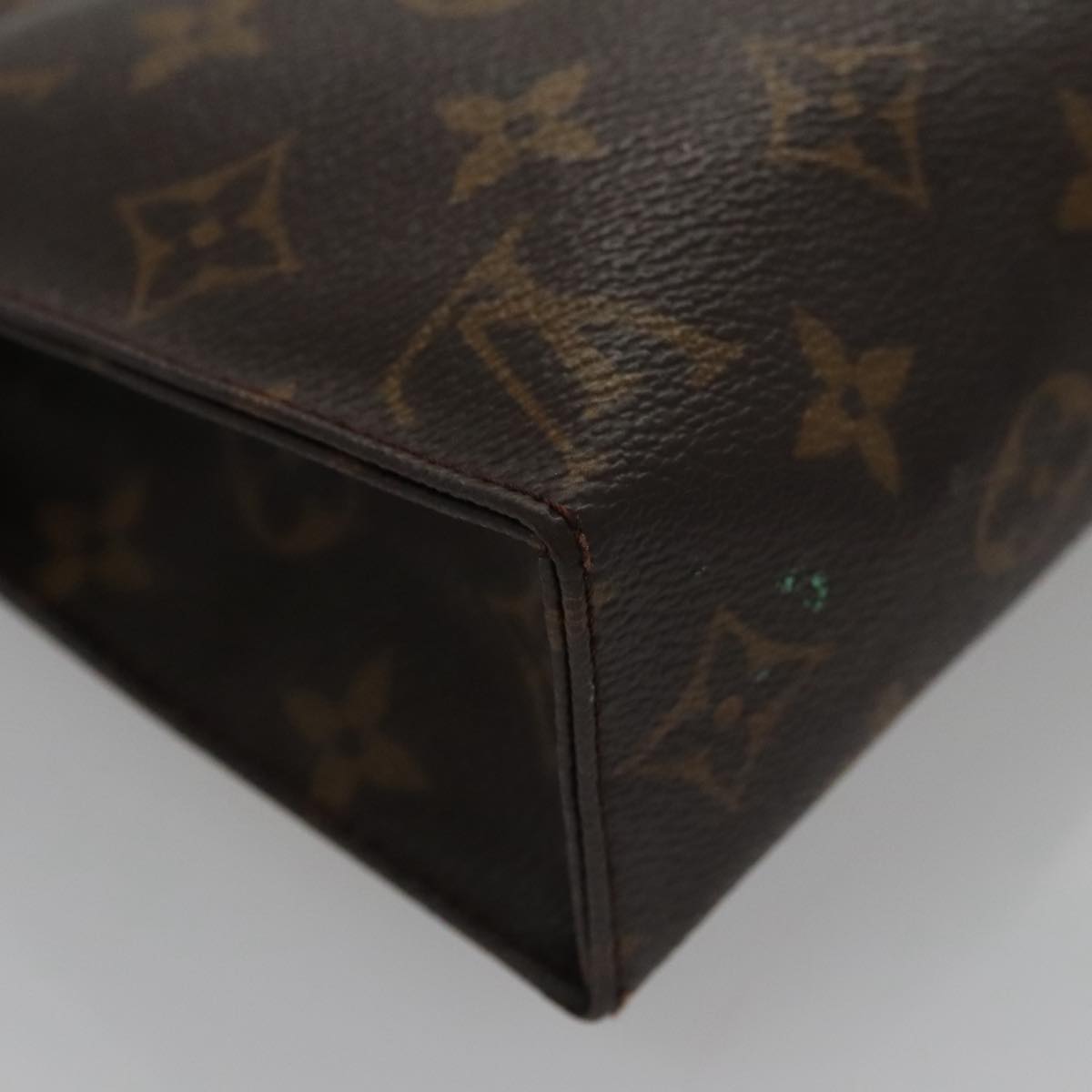 LOUIS VUITTON Monogram Poche Toilette 19 Pouch M47544 LV 104354