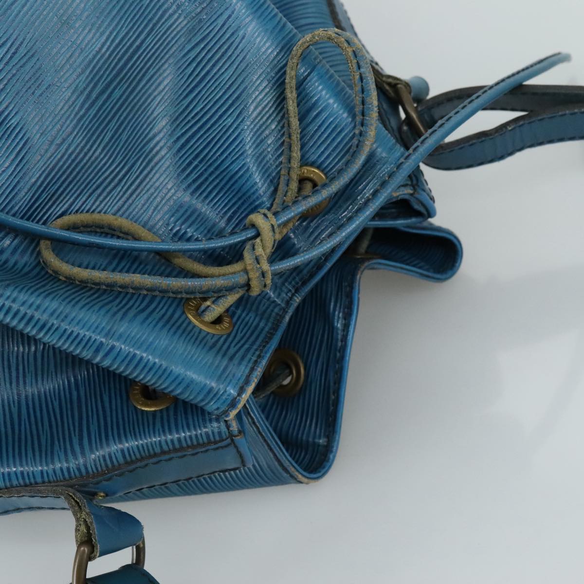 LOUIS VUITTON Epi Petit Noe Shoulder Bag Blue M44105 LV 104365