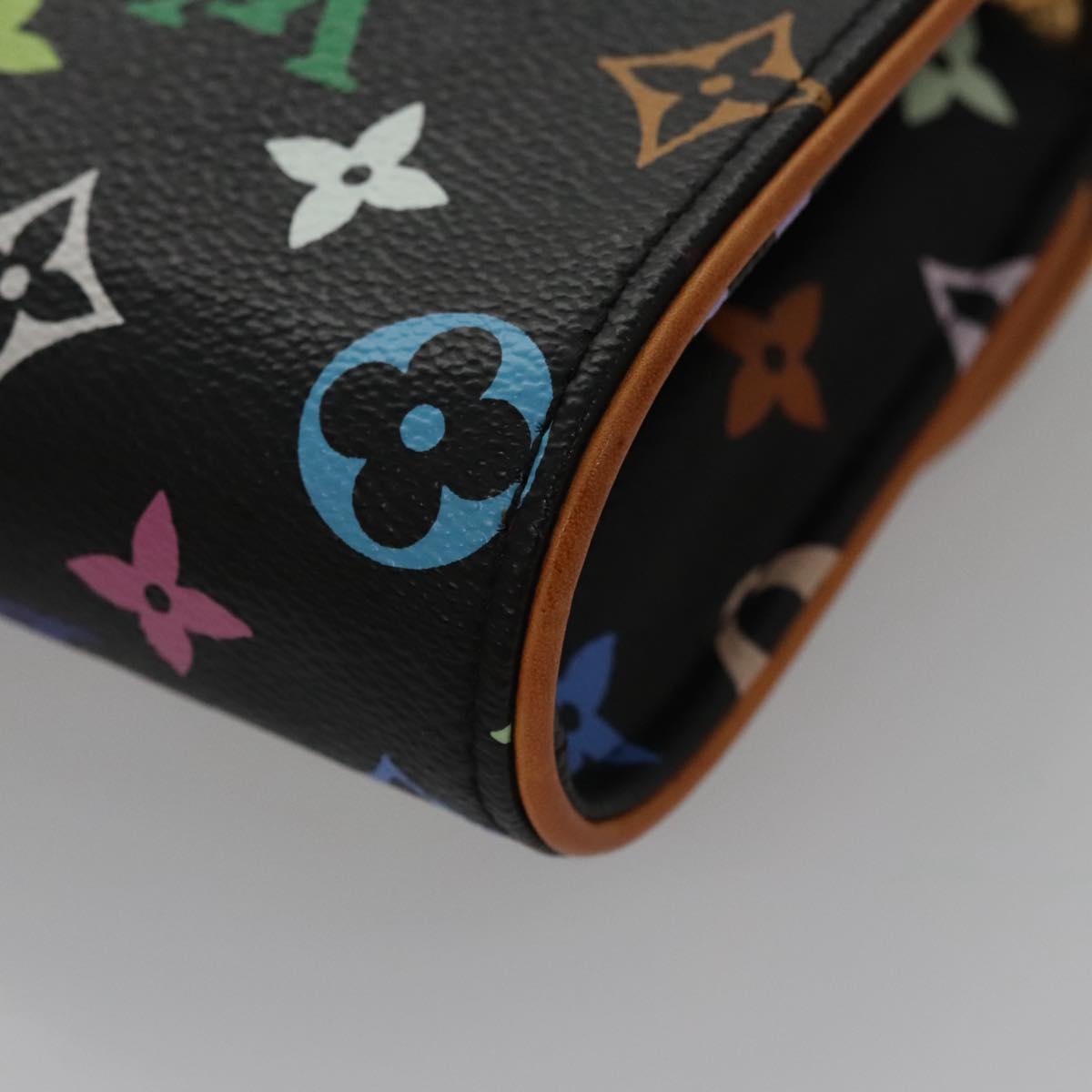LOUIS VUITTON Multicolor Pochette Courtney Clutch Bag Black M45640 104372A