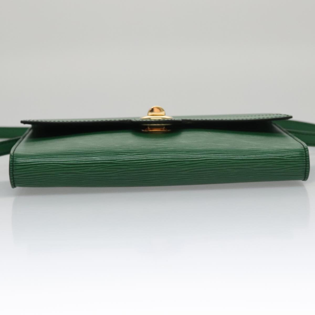 LOUIS VUITTON Epi Pochette Arche Shoulder Bag Green M52574 LV 104383