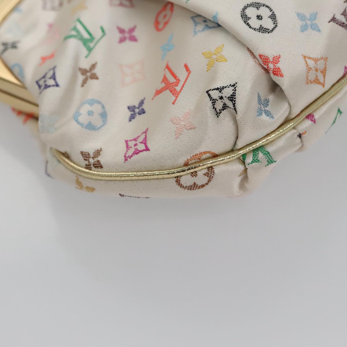 LOUIS VUITTON Multicolor Satin Omoniere Pouch White M92060 LV 104388S