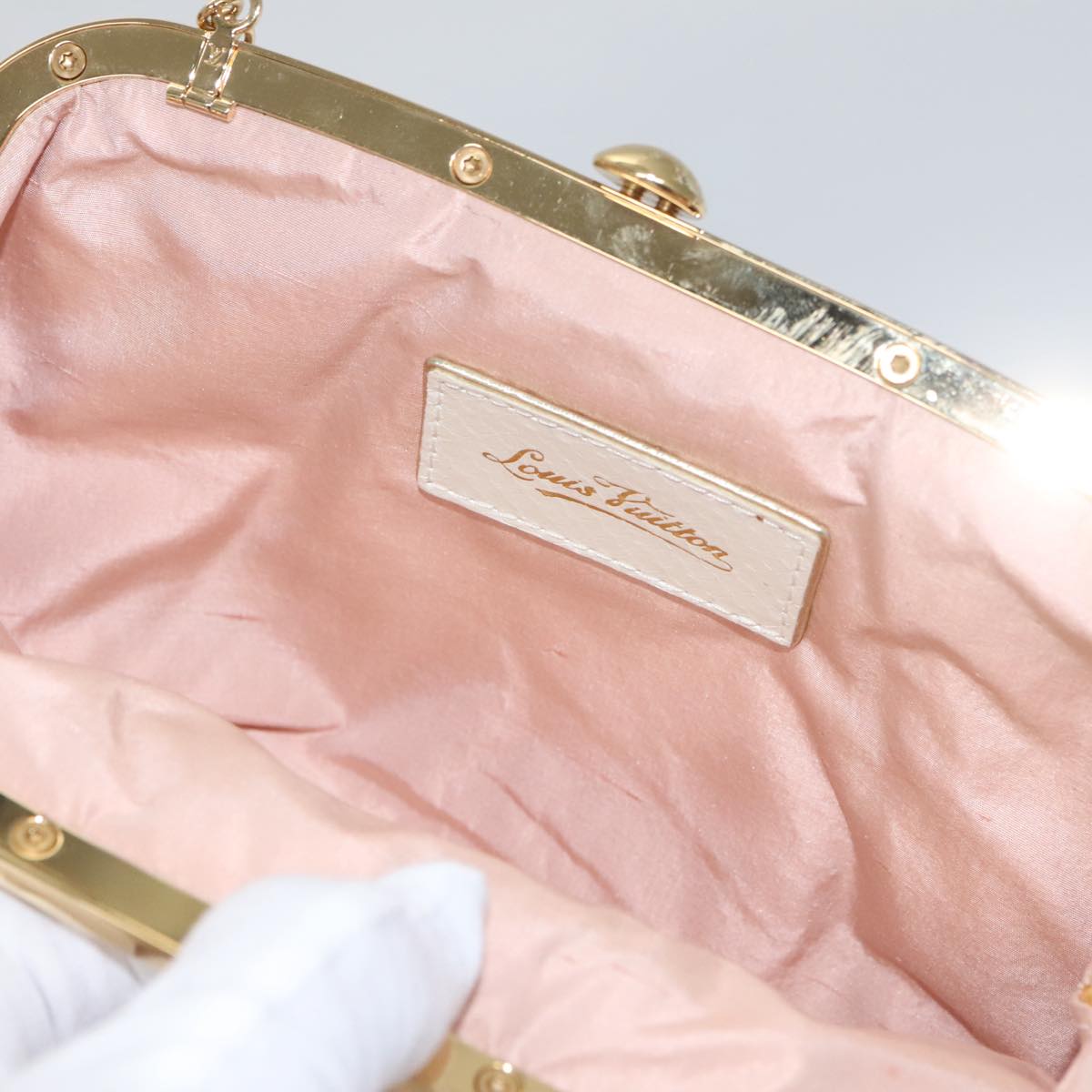 LOUIS VUITTON Multicolor Satin Omoniere Pouch White M92060 LV 104388S