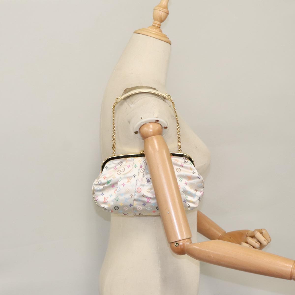 LOUIS VUITTON Multicolor Satin Omoniere Pouch White M92060 LV 104388S