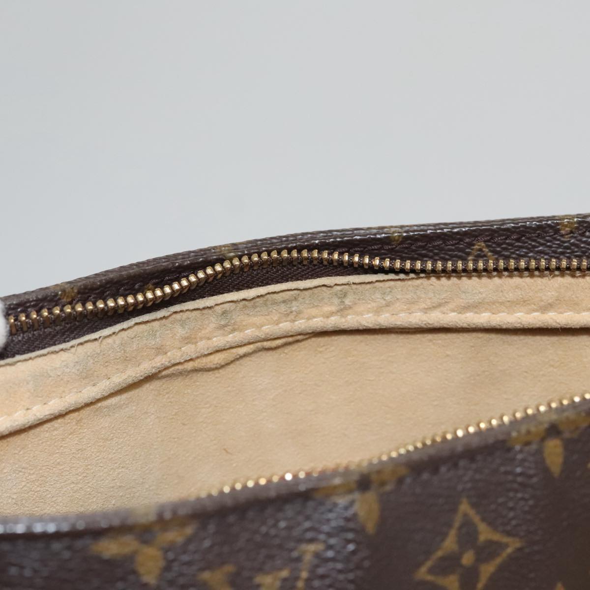 LOUIS VUITTON Monogram Looping GM Shoulder Bag M51145 LV 104390