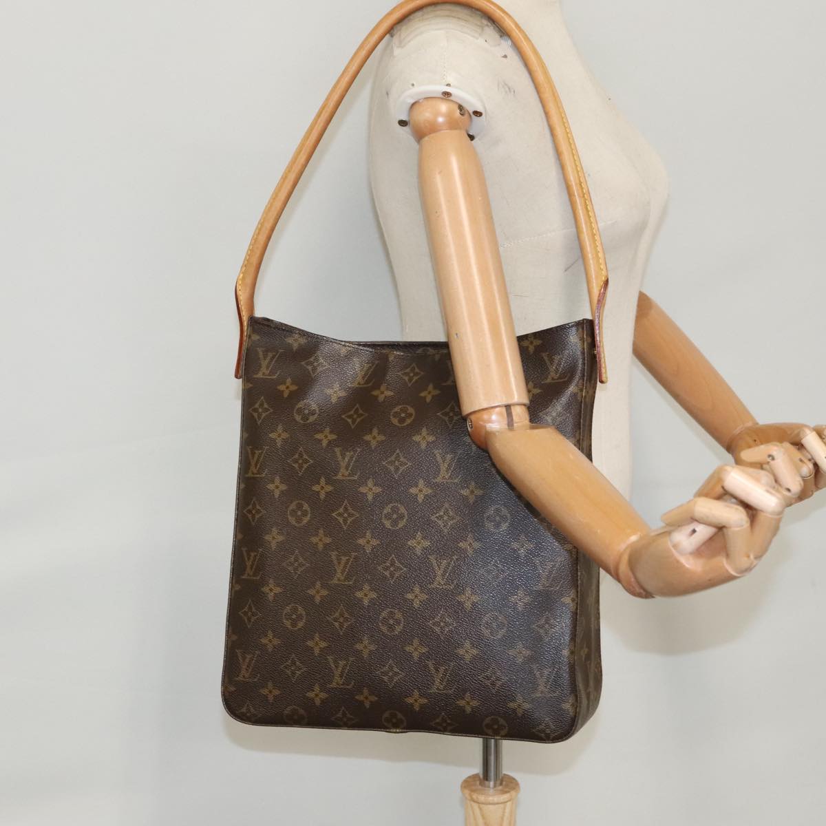 LOUIS VUITTON Monogram Looping GM Shoulder Bag M51145 LV 104390