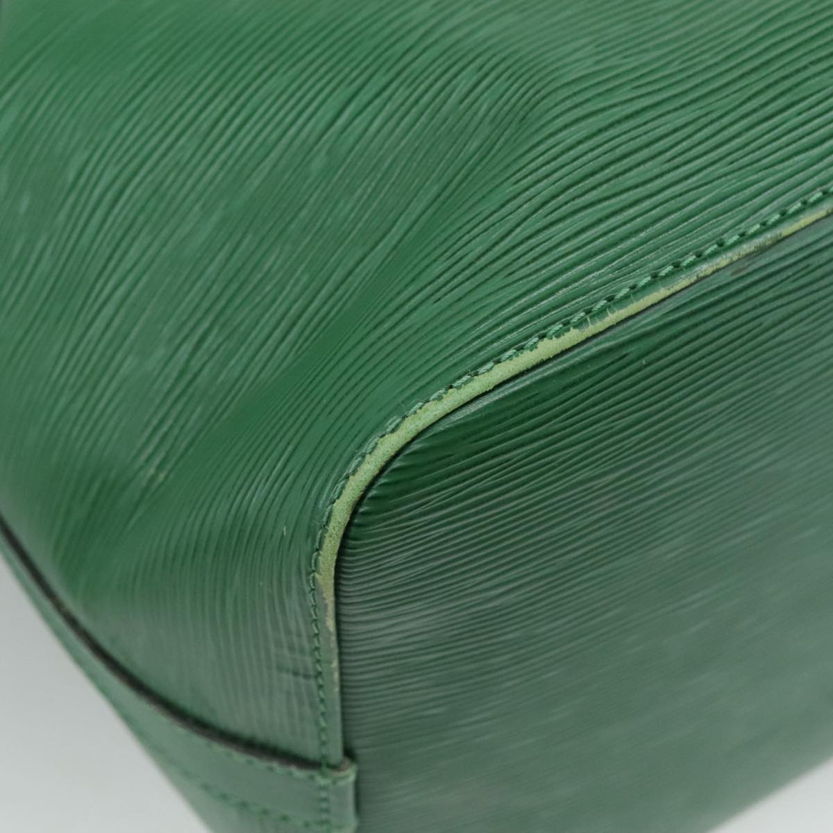 LOUIS VUITTON Epi Petit Noe Shoulder Bag Green M44102 LV 104398