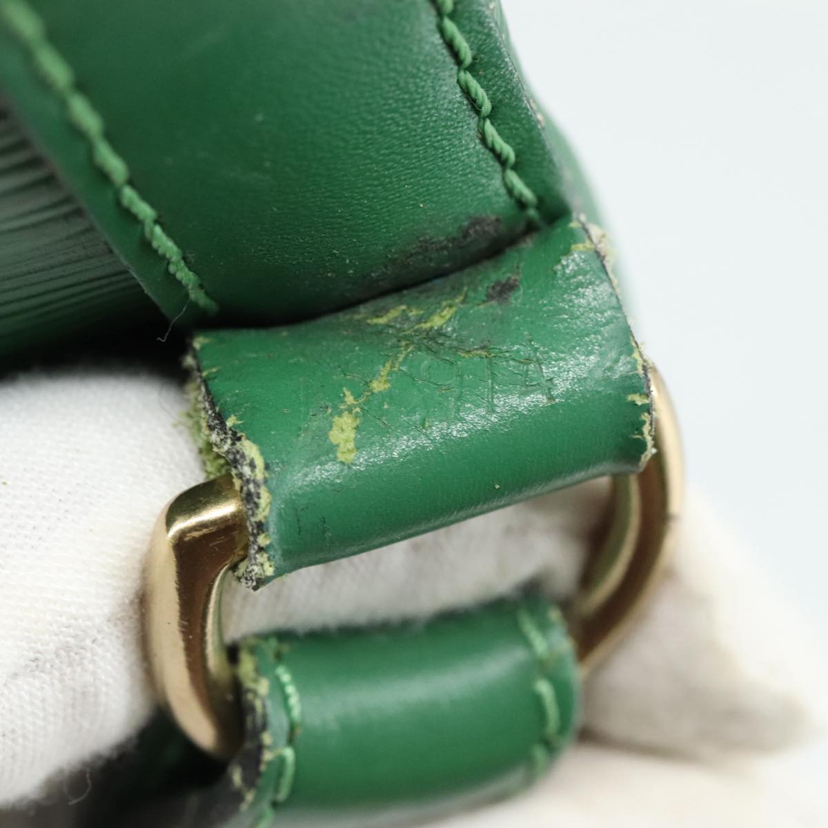LOUIS VUITTON Epi Petit Noe Shoulder Bag Green M44102 LV 104398